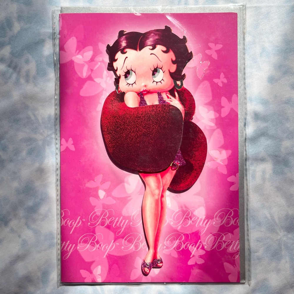 Vintage 2006 Betty Boop "Winter Wrap" 3D card with envelope - NEW IN PACKAGING